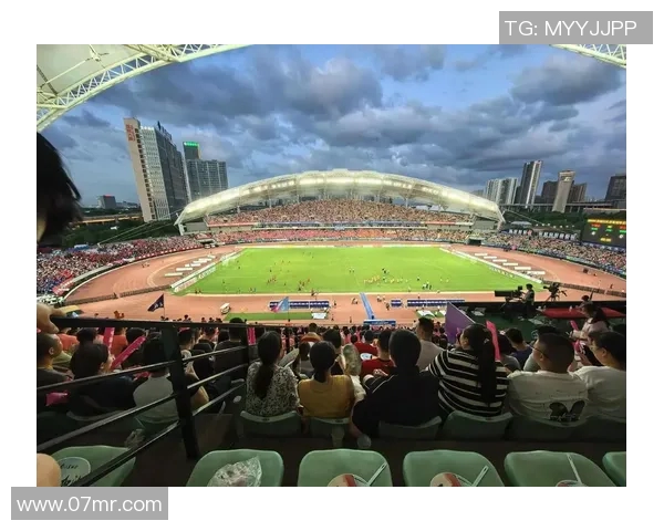 手机直播足球比赛新体验让球迷随时随地感受激情与精彩瞬间